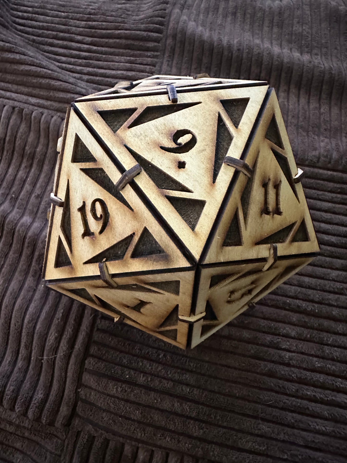 Laser etch/cut Icosahedron D20 DnD 7" 3mm wood dice